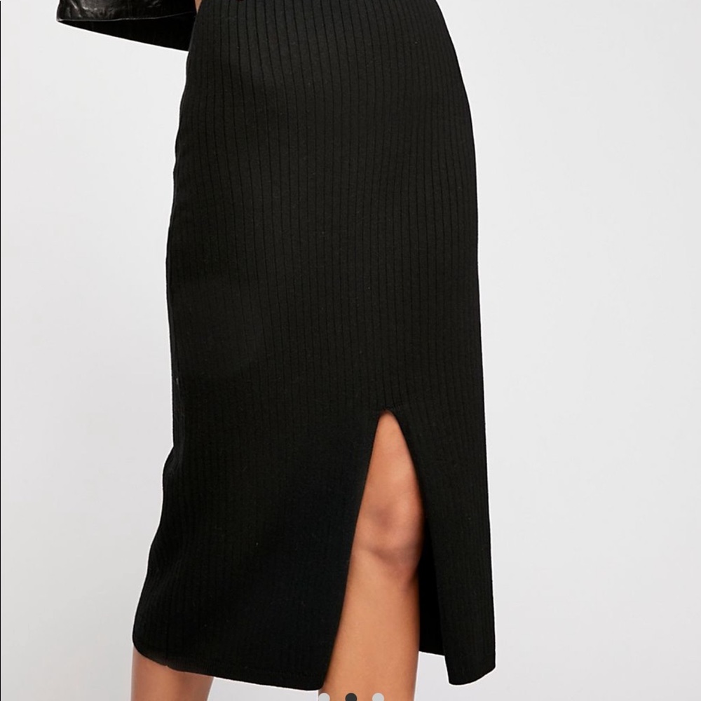 Free people sweater skirt sz small NWT black